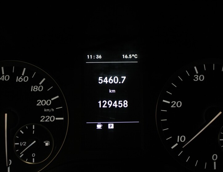 Mercedes-Benz Vito 21
