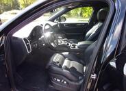 Porsche Cayenne 16