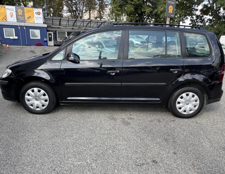 Volkswagen Touran 12