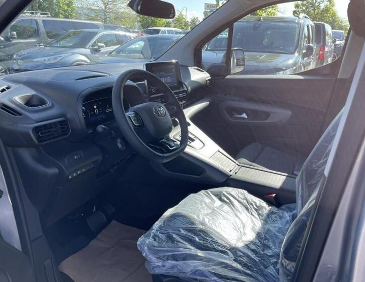 Toyota ProAce City Verso 13