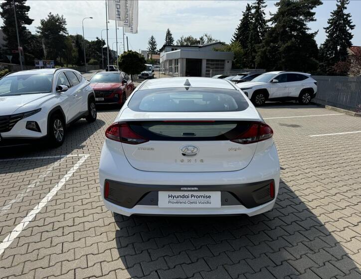 Hyundai IONIQ 4