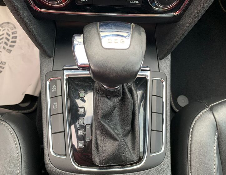 Škoda Superb 14