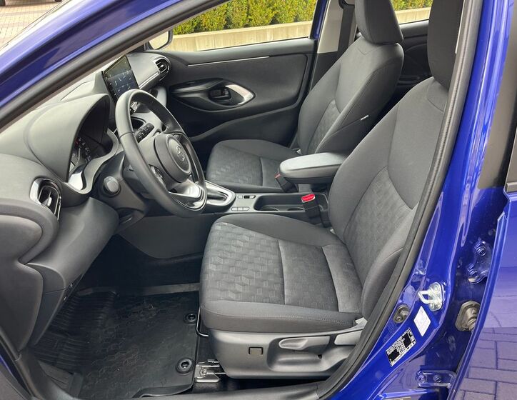 Toyota Yaris 13