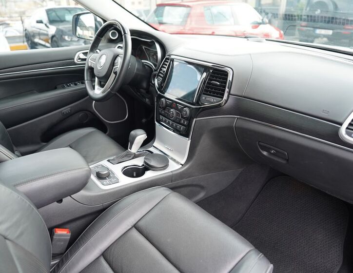 Jeep Grand Cherokee 33