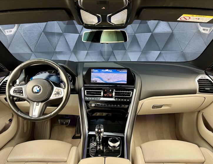 BMW Řada 8 10