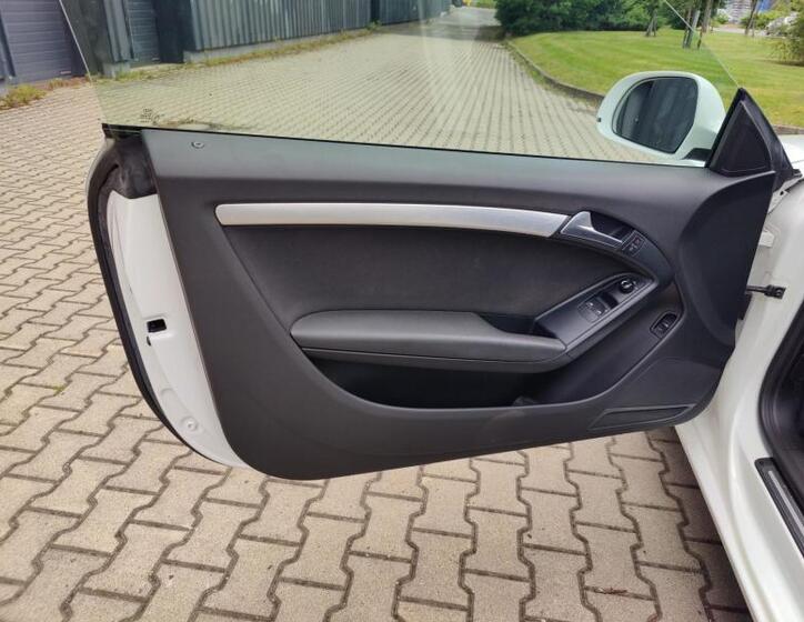 Audi A5 10