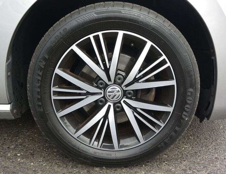 Volkswagen Golf Sportsvan 49