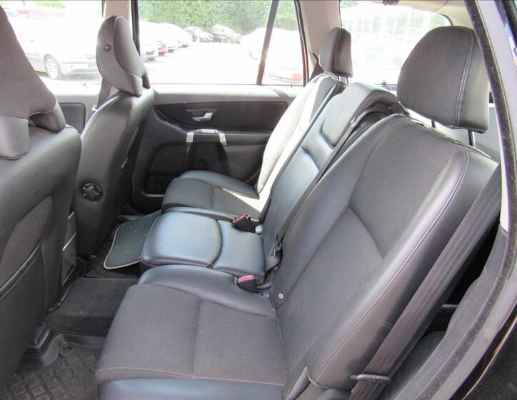 Volvo XC90 10