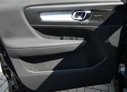 Volvo XC40 8