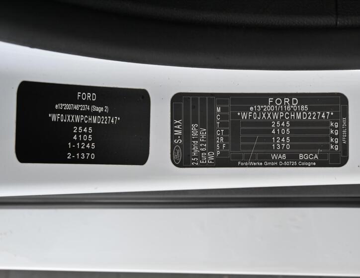 Ford S-MAX 9