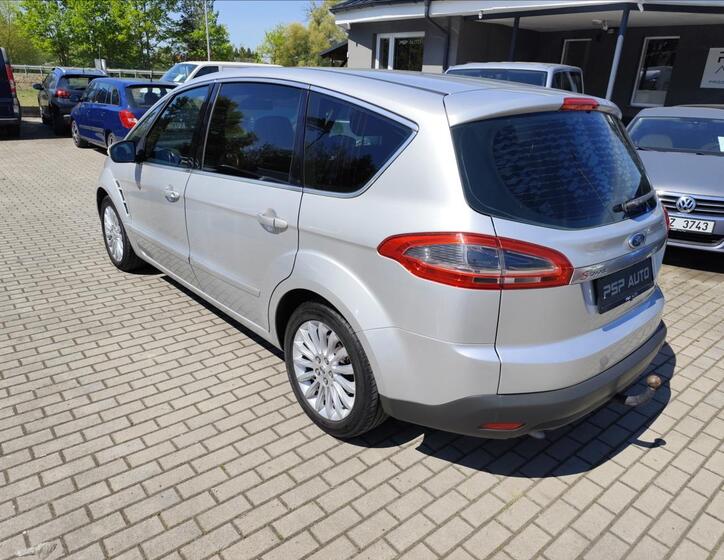 Ford S-MAX 8