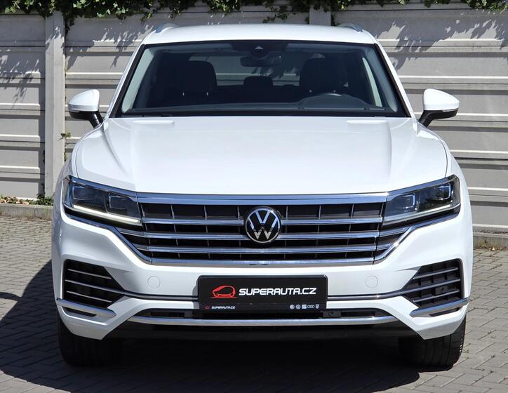 Volkswagen Touareg 2