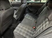 Volkswagen Golf 15