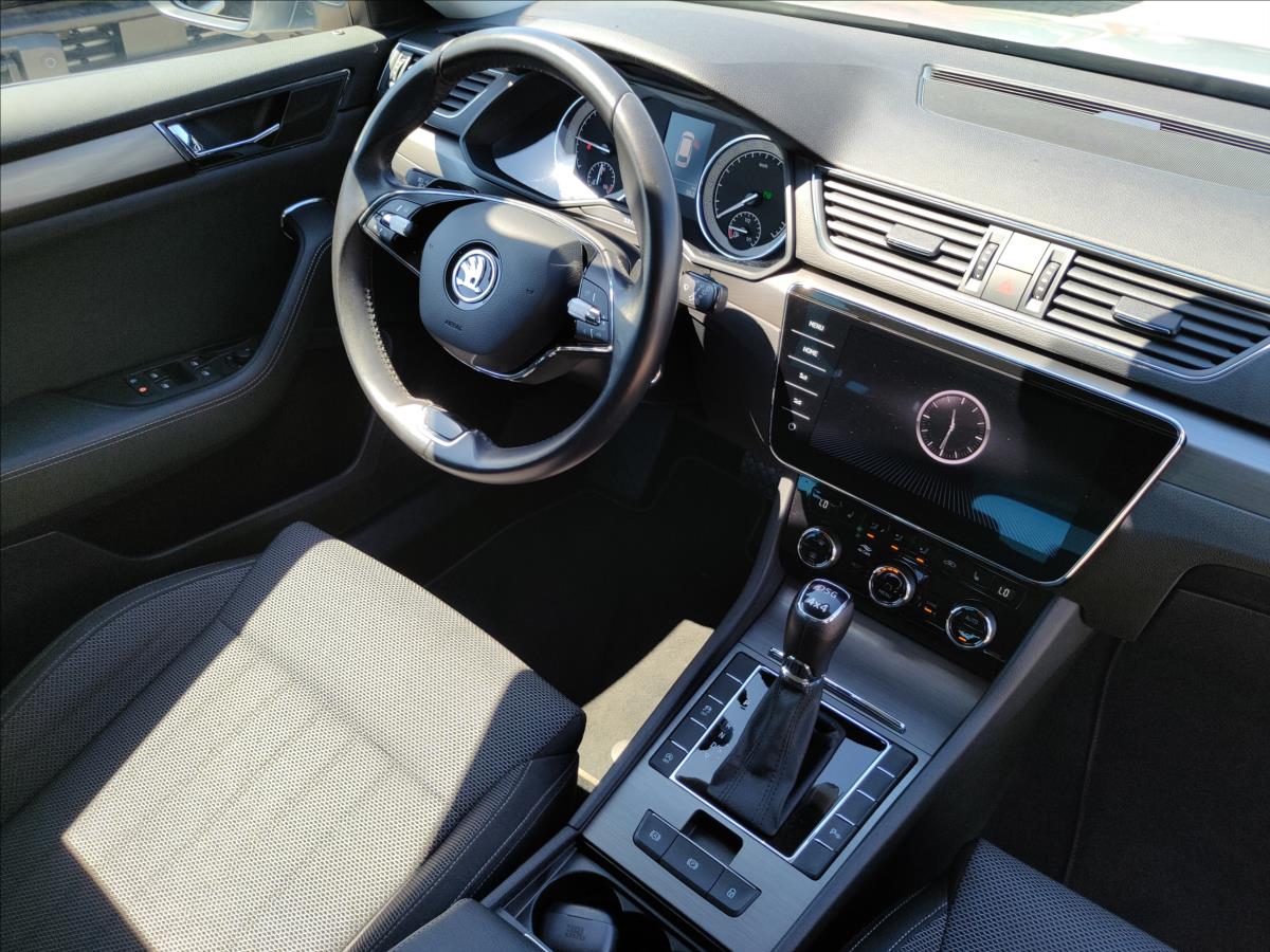 Škoda Superb