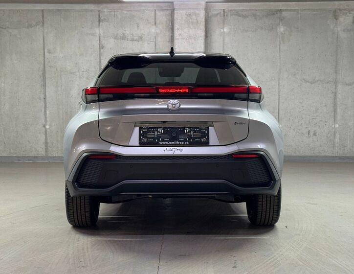 Toyota C-HR 6