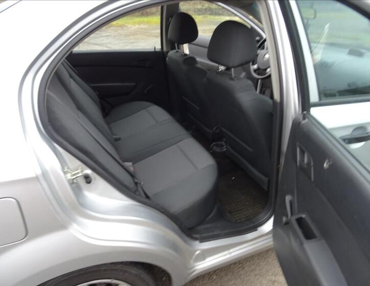 Chevrolet Aveo 12
