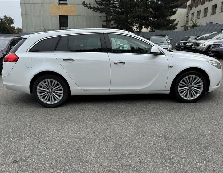 Opel Insignia 5