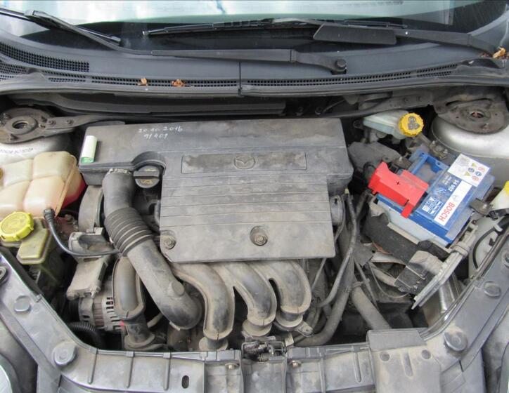 Mazda 2 24