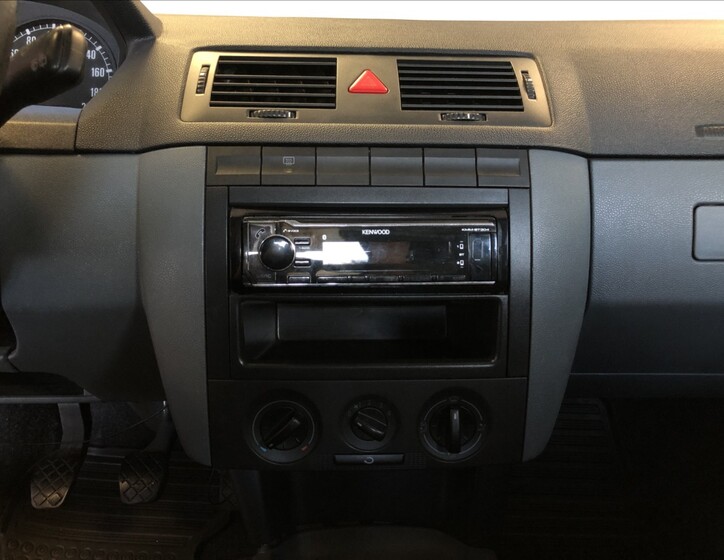 Škoda Fabia 16