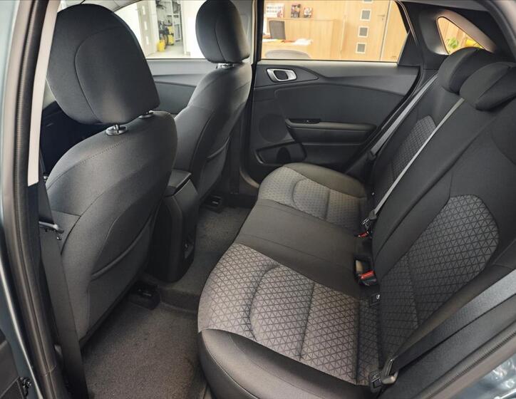 KIA Ceed 11