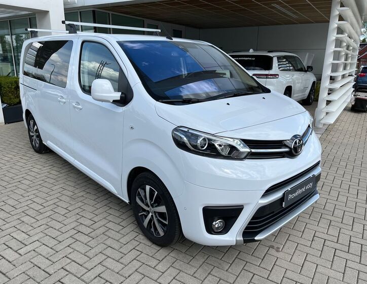 Toyota ProAce Verso 8
