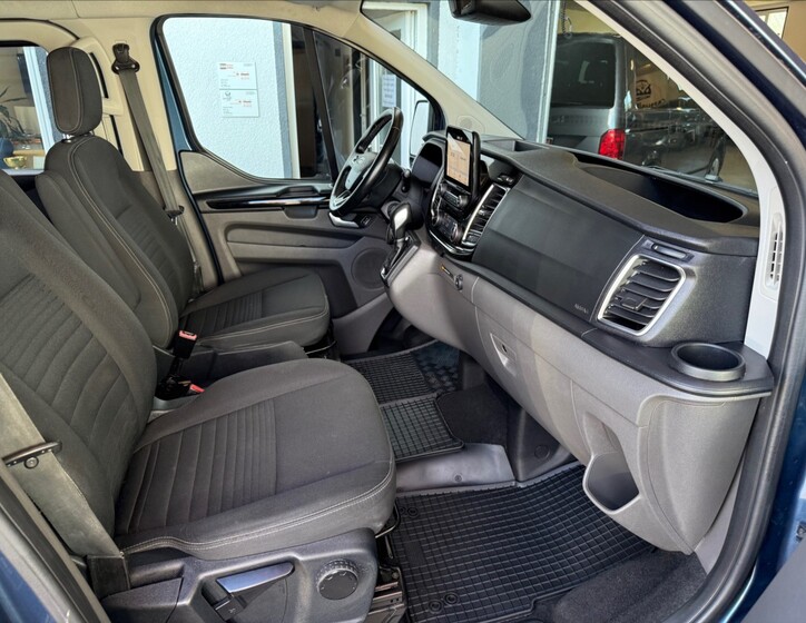 Ford Transit Custom 12