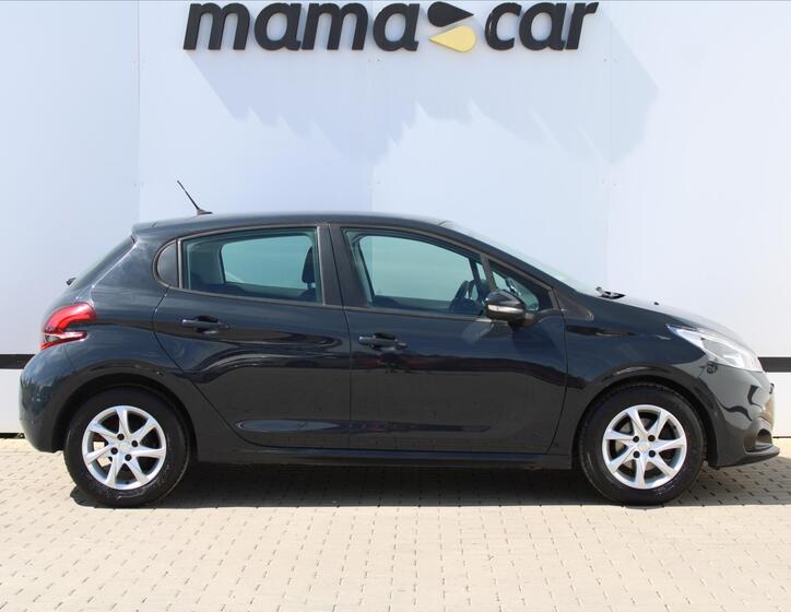 Peugeot 208 8