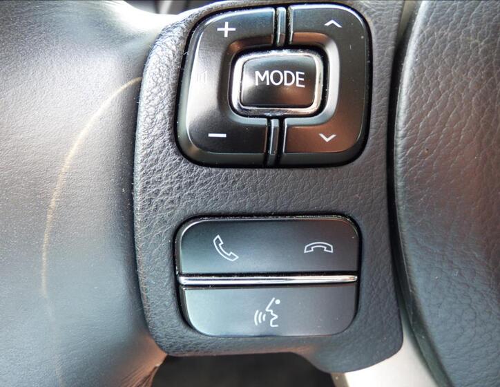 Lexus NX 300h 17