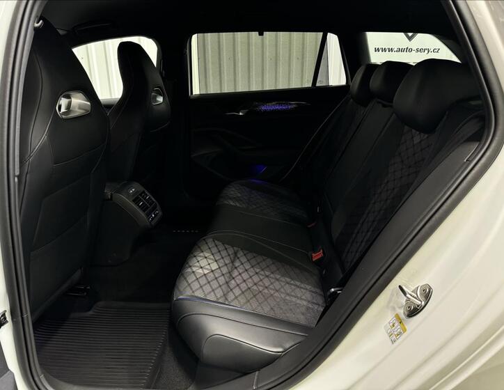 Volkswagen Passat 37