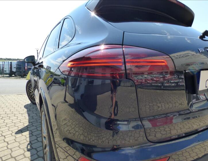 Porsche Cayenne 73