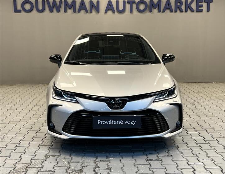 Toyota Corolla 4