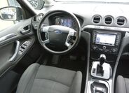 Ford S-MAX 13
