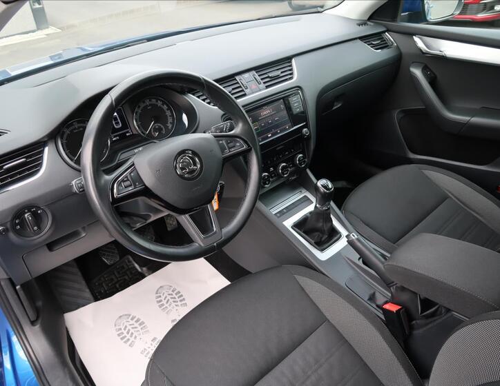 Škoda Octavia 9