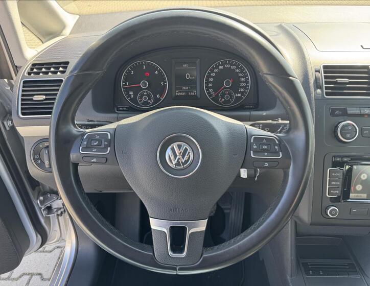 Volkswagen Touran 16