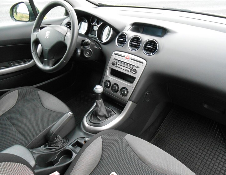 Peugeot 308 13