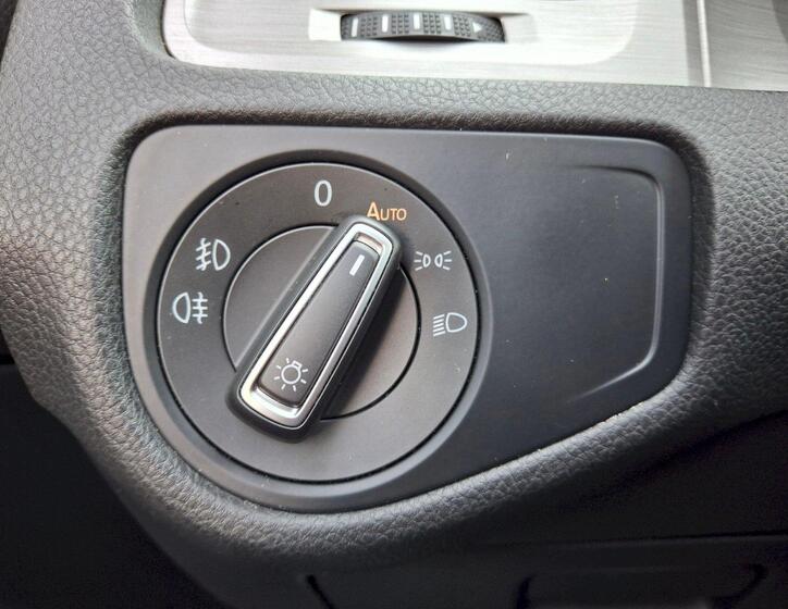 Volkswagen Golf 31