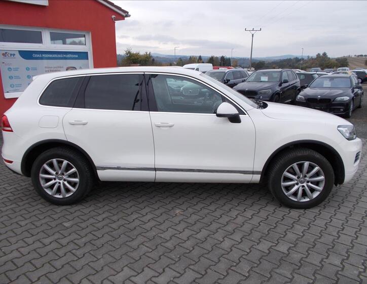 Volkswagen Touareg 9