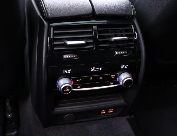 BMW Řada 5 44