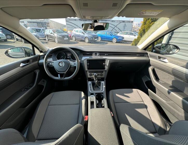 Volkswagen Passat 12
