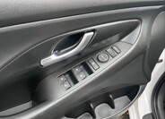 Hyundai i30 11