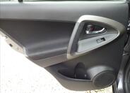 Toyota RAV4 22