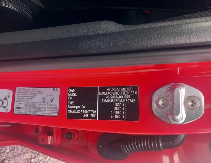 Hyundai i30 18
