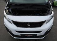 Peugeot Traveller 18