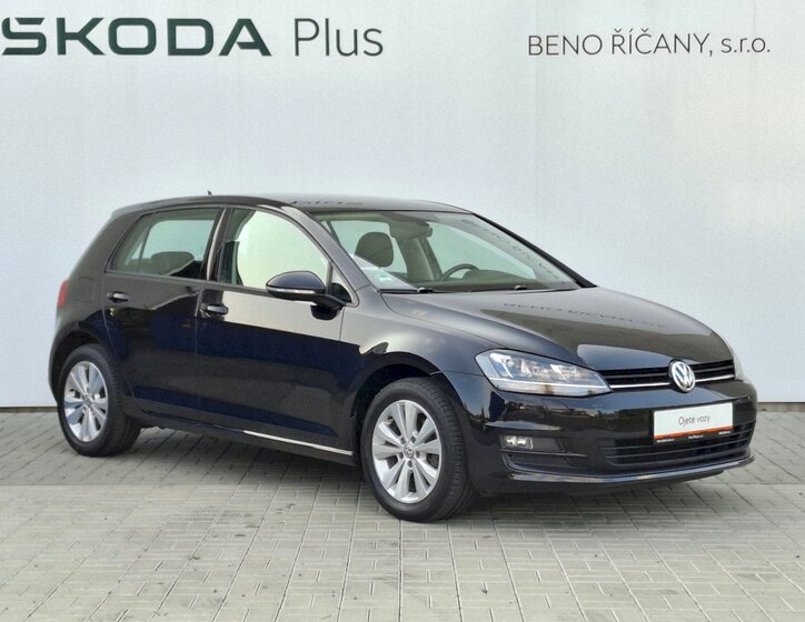 Volkswagen Golf 9