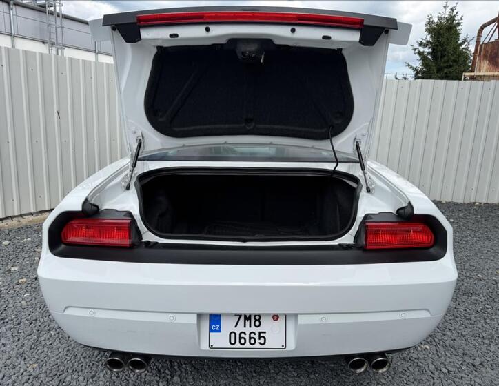 Dodge Challenger 14