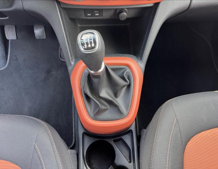 Hyundai i10 19