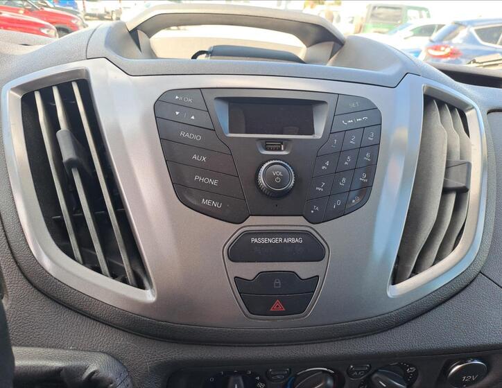 Ford Transit 12