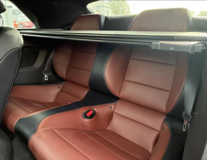 Ford Mustang 11
