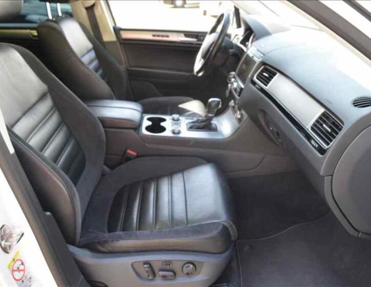 Volkswagen Touareg 14