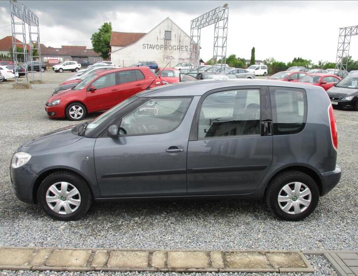 Škoda Roomster 8